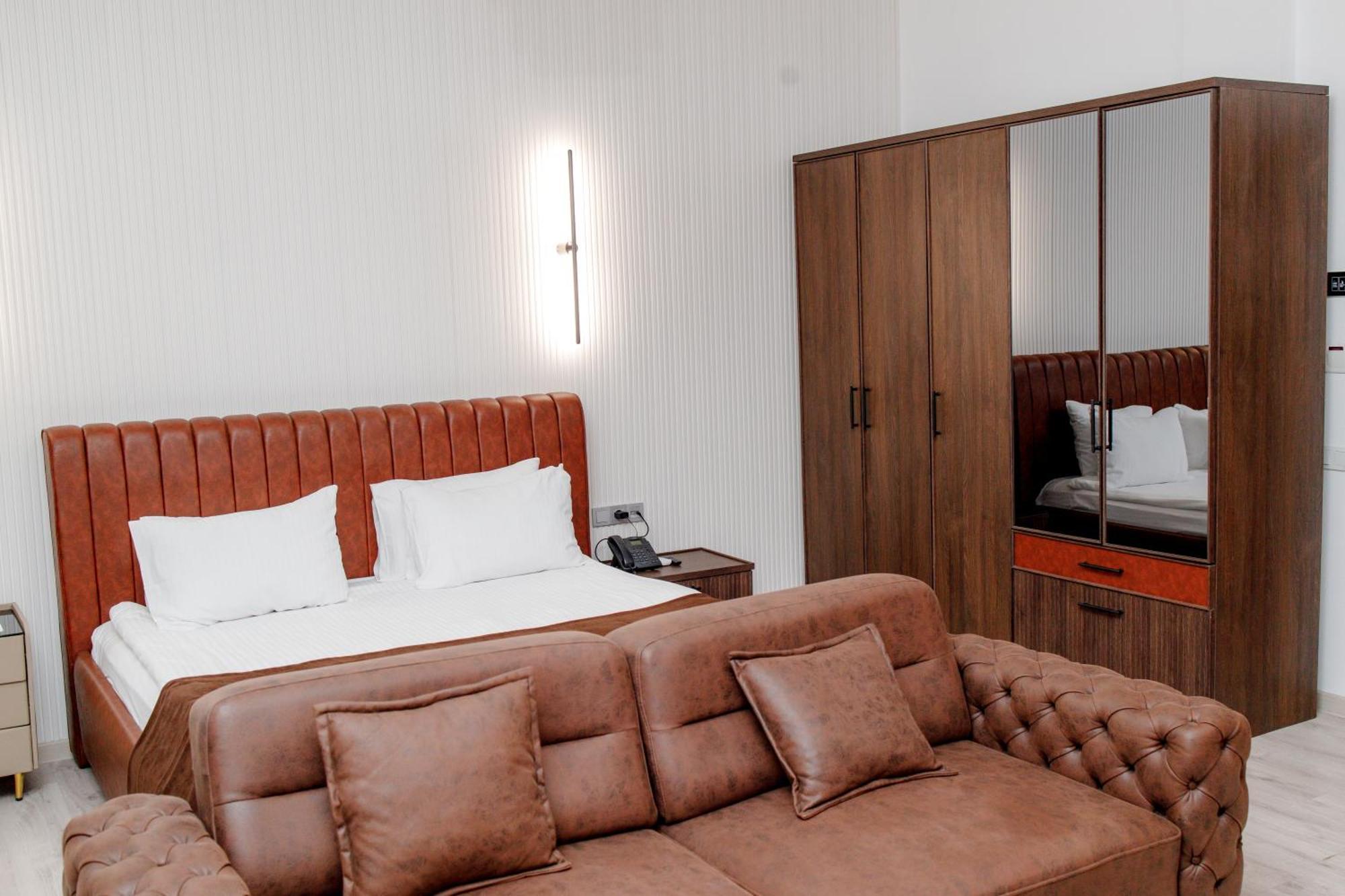 Infinity Plaza Hotel Atyrau Luaran gambar