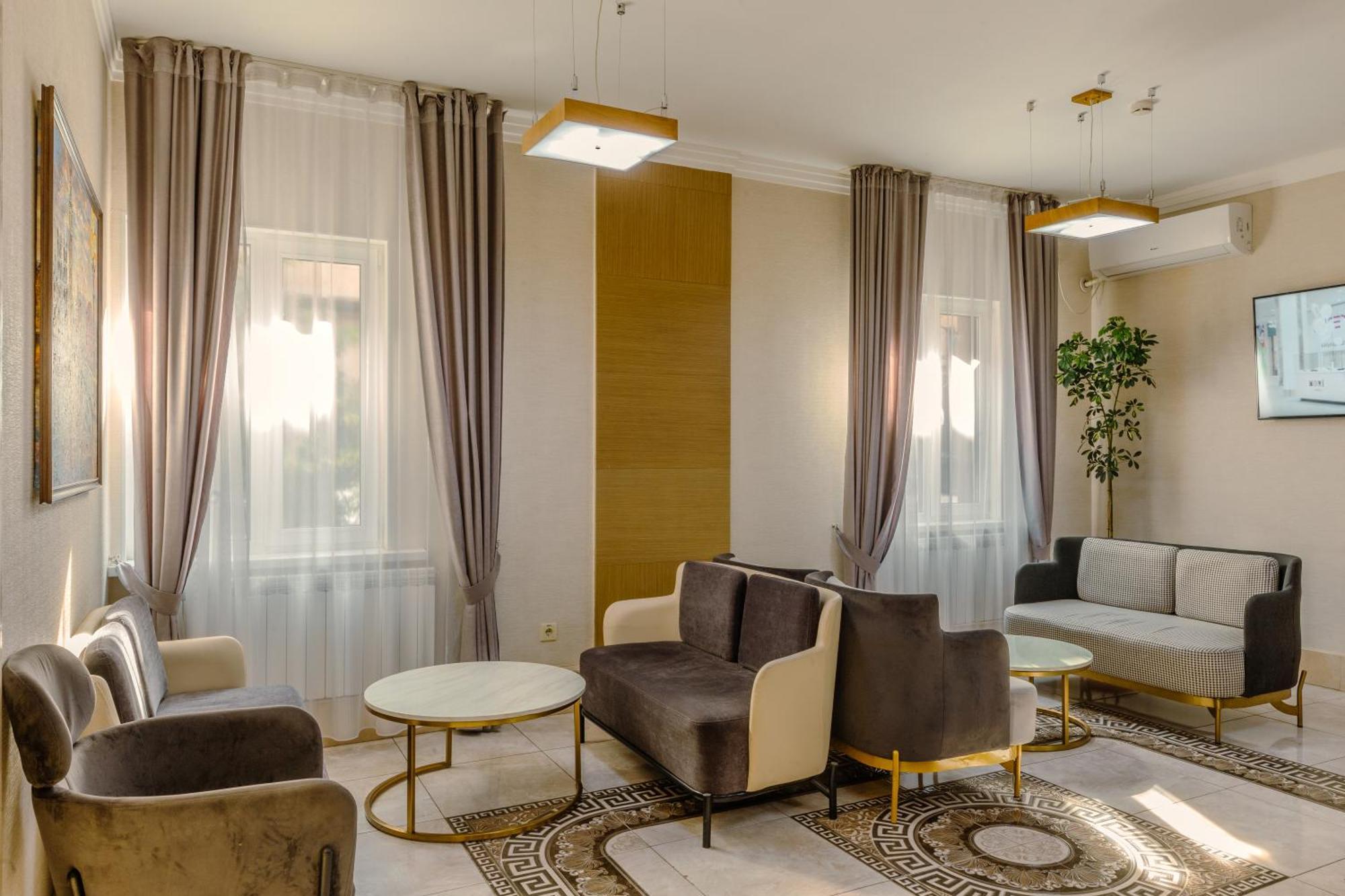 Infinity Plaza Hotel Atyrau Luaran gambar