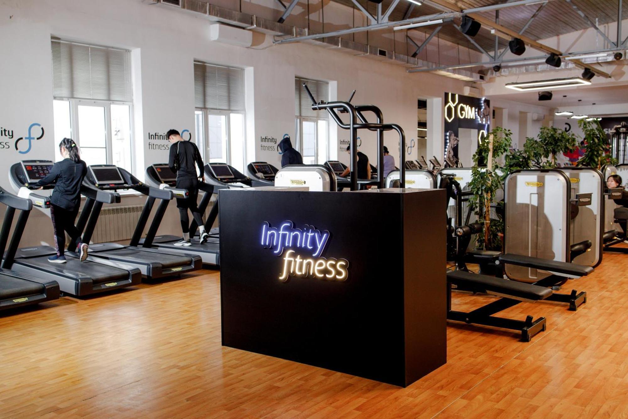 Infinity Plaza Hotel Atyrau Luaran gambar